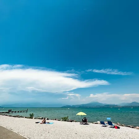 Free Parking, Near The Beach, Netflix E Wifi شقة بسكييرا ديل غاردا